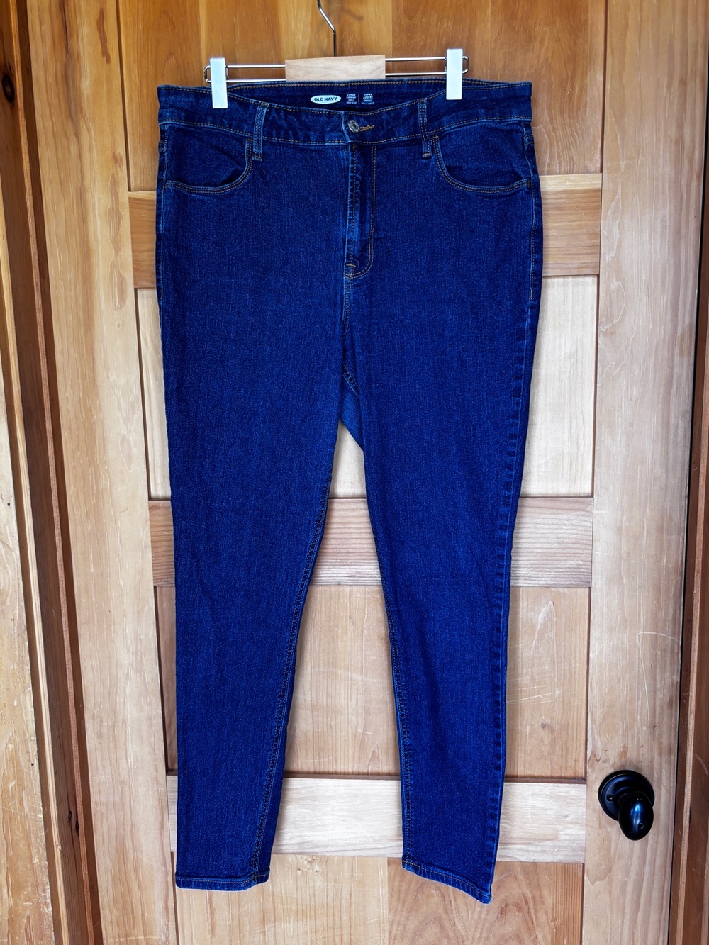 🌺🌺🌺3/25 Old Navy Super Skinny Highrise Ankle Jeans